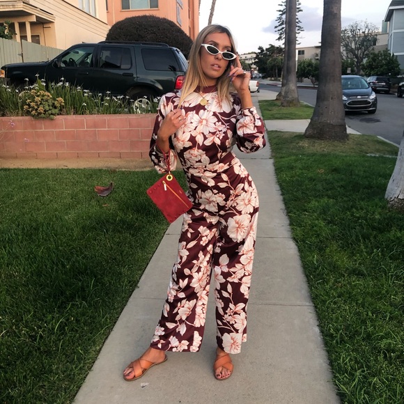 Flowerer Romper - Picture 7 of 7